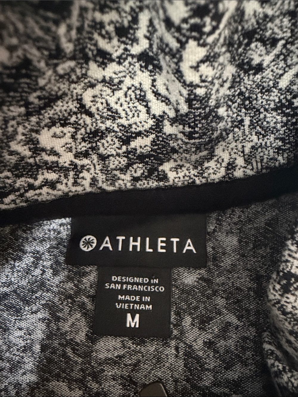 Athleta Shanti Salutation Moonflower Jacquard Full-Zip Jacket - Picture 2 of 4